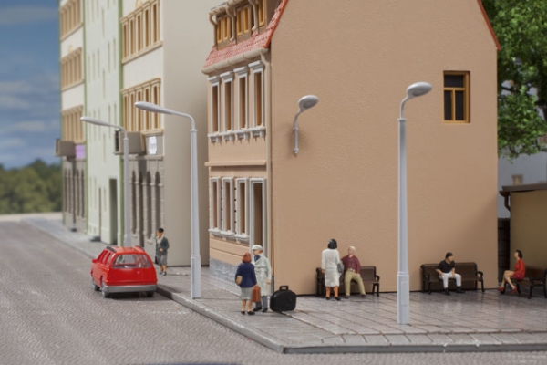 Lamp pole dummies with elliptical arm curvature<br /><a href='images/pictures/Auhagen/43656.jpg' target='_blank'>Full size image</a>